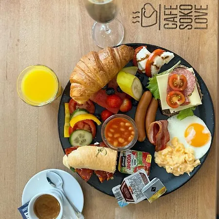 アパート & Cafe Sokolove ソコロフ
